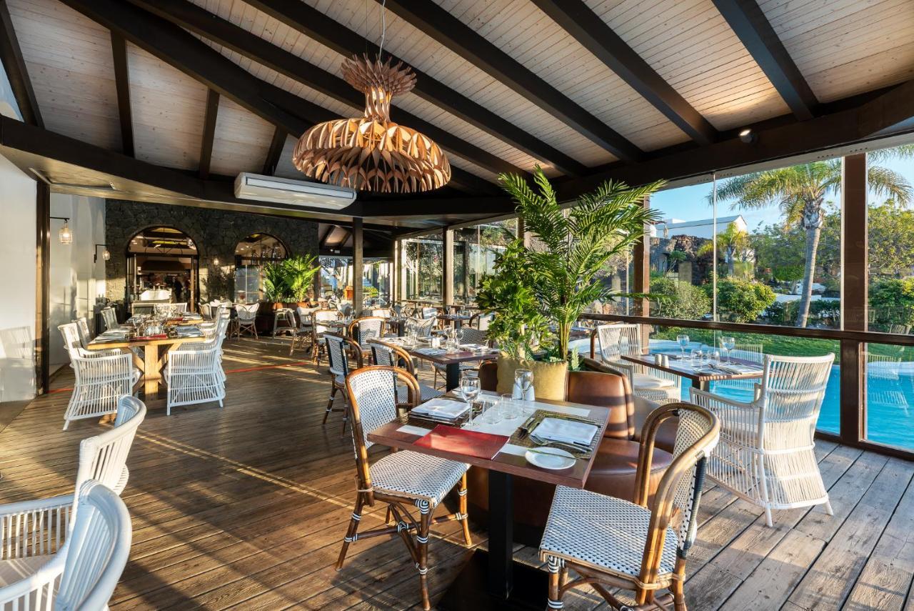 Hotel Livvo Volcan Lanzarote Playa Blanca  Ngoại thất bức ảnh