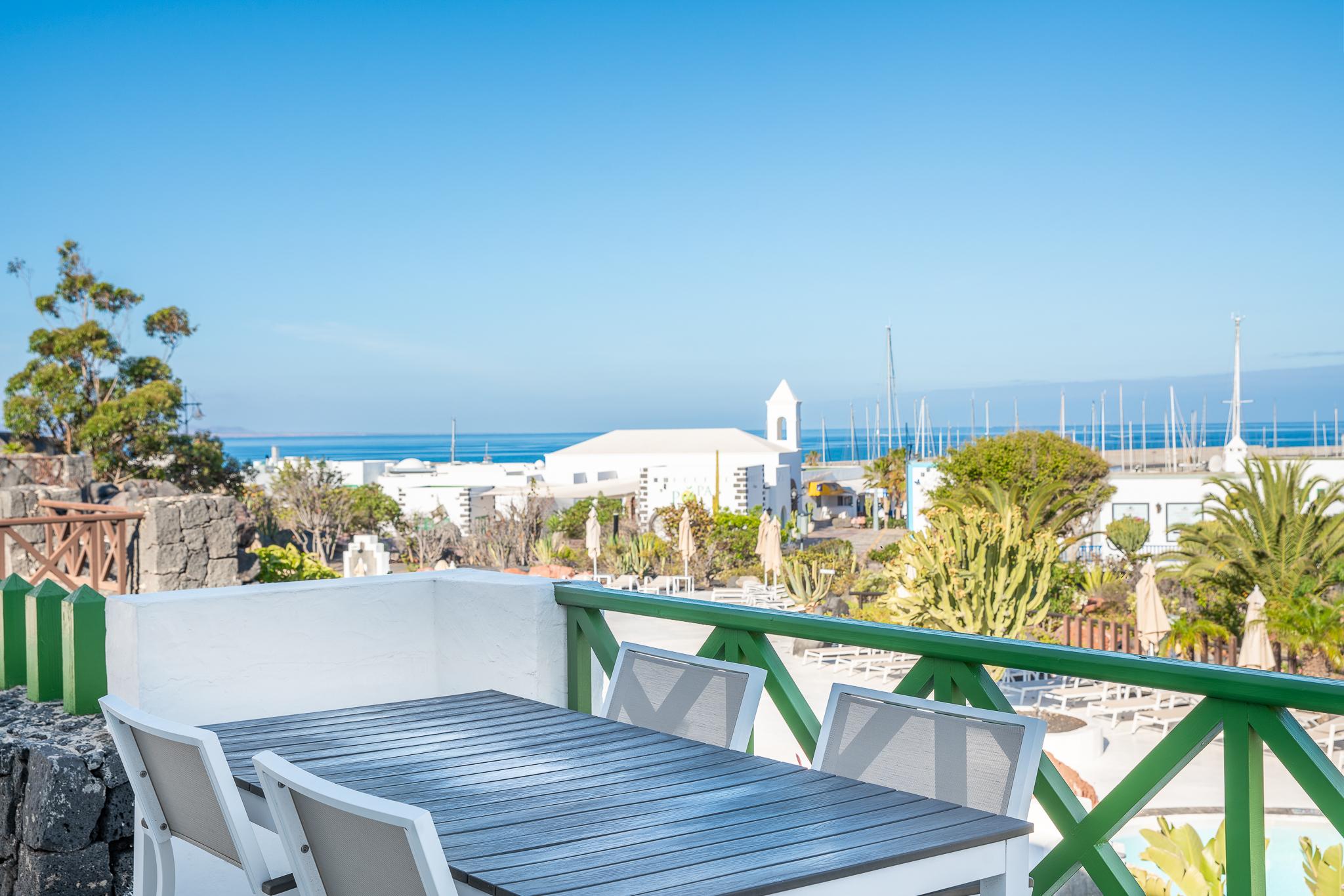 Hotel Livvo Volcan Lanzarote Playa Blanca  Ngoại thất bức ảnh