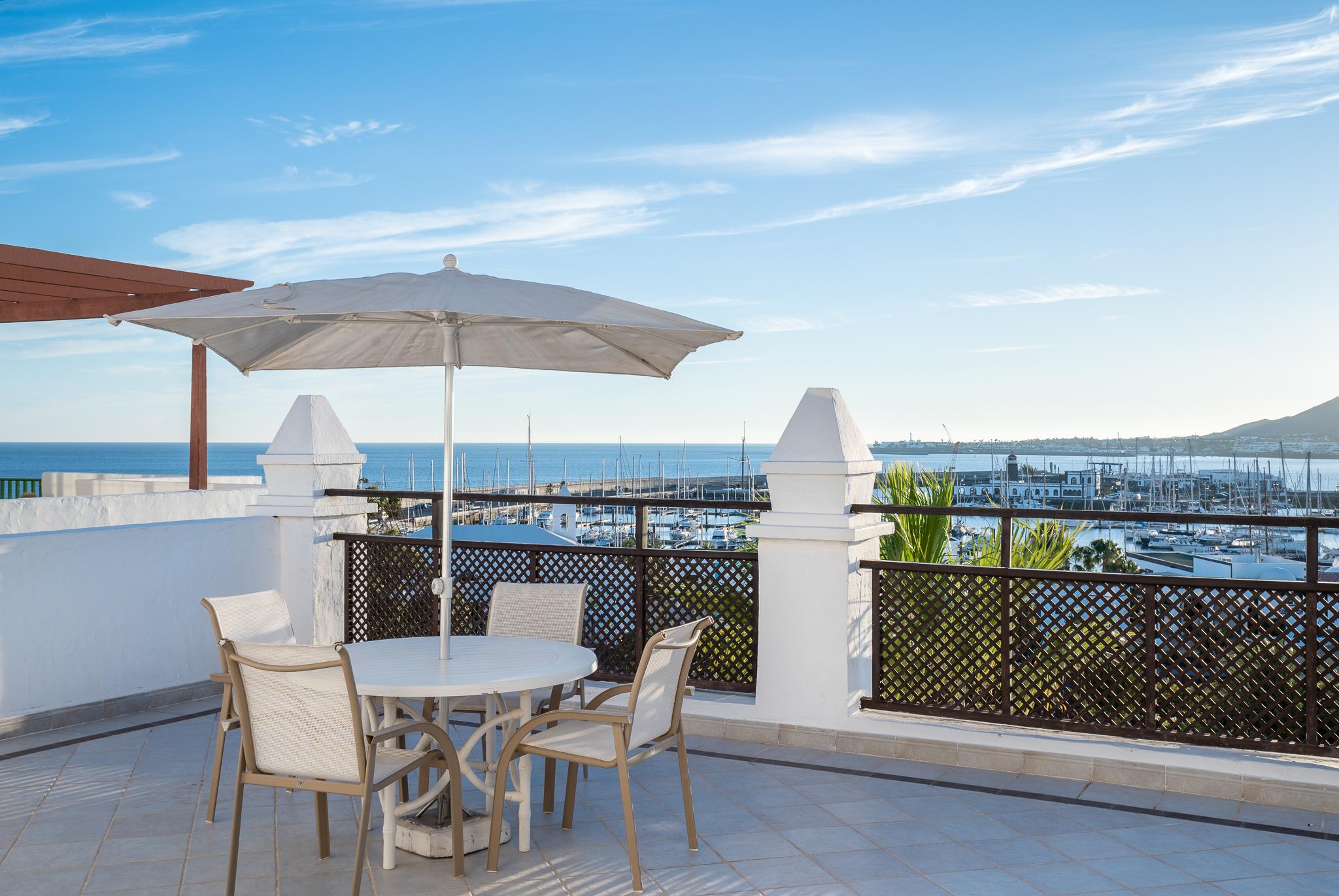 Hotel Livvo Volcan Lanzarote Playa Blanca  Ngoại thất bức ảnh