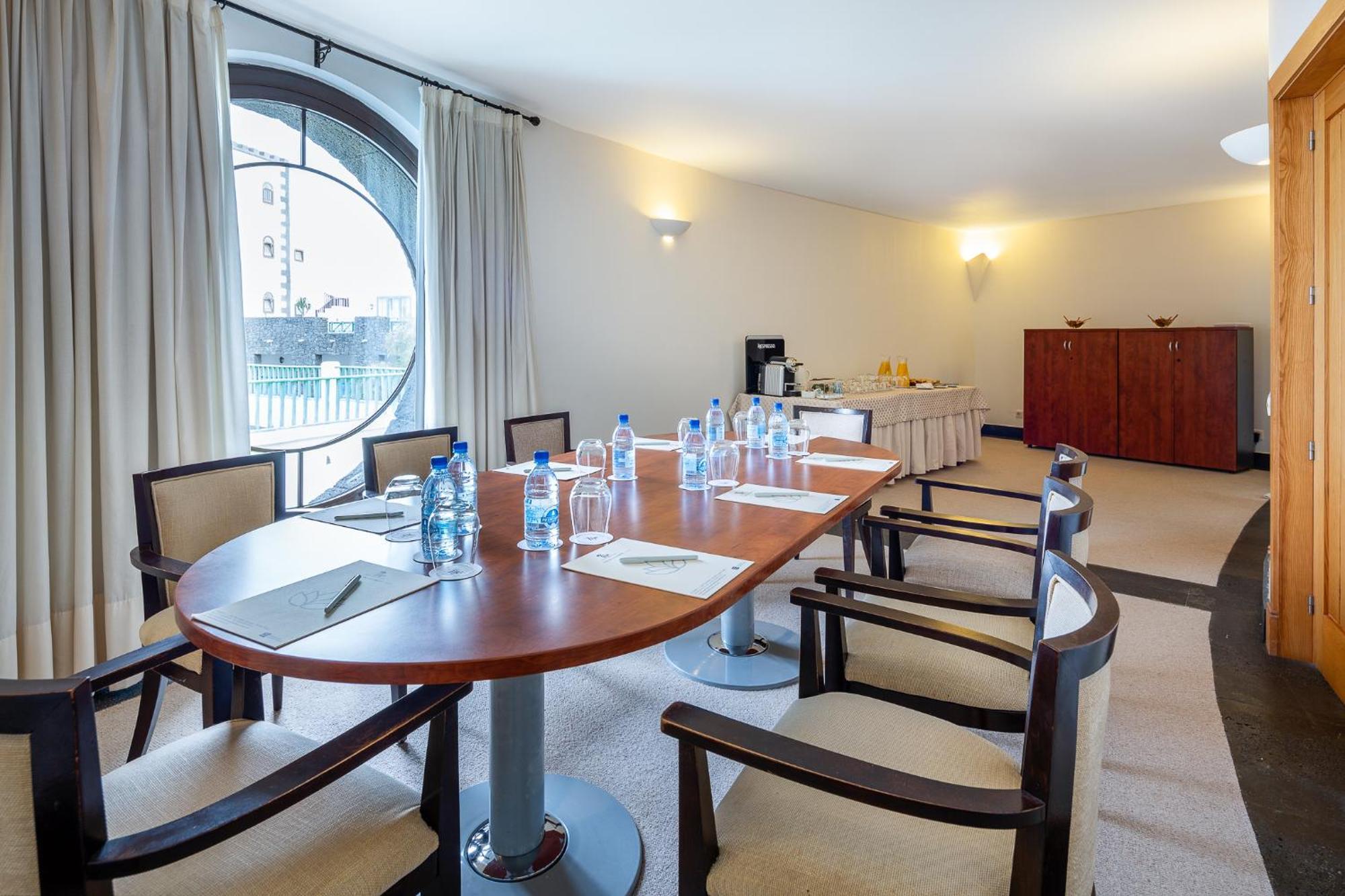 Hotel Livvo Volcan Lanzarote Playa Blanca  Ngoại thất bức ảnh