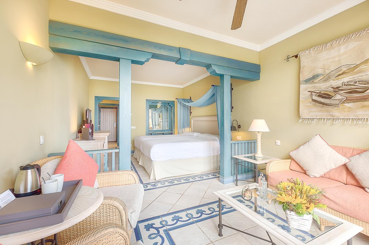 Hotel Livvo Volcan Lanzarote Playa Blanca  Phòng bức ảnh